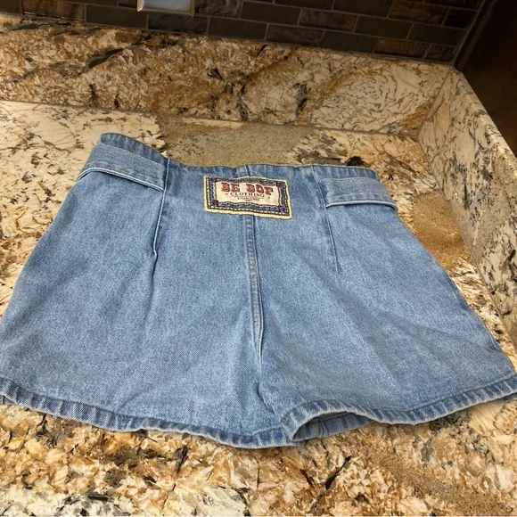 BE BOP Denim Women's Shorts with Tie Belt Light Wash Size 5 - Picture 2 of 7
